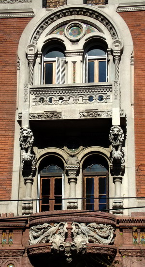 private-architecture-tour-in-Buenos-Aires-peacocks-palace