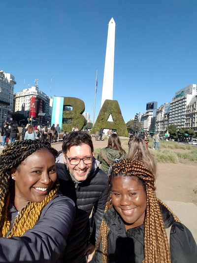 Local tour guide Buenos Aires here with my friends Karen and Jess from New York